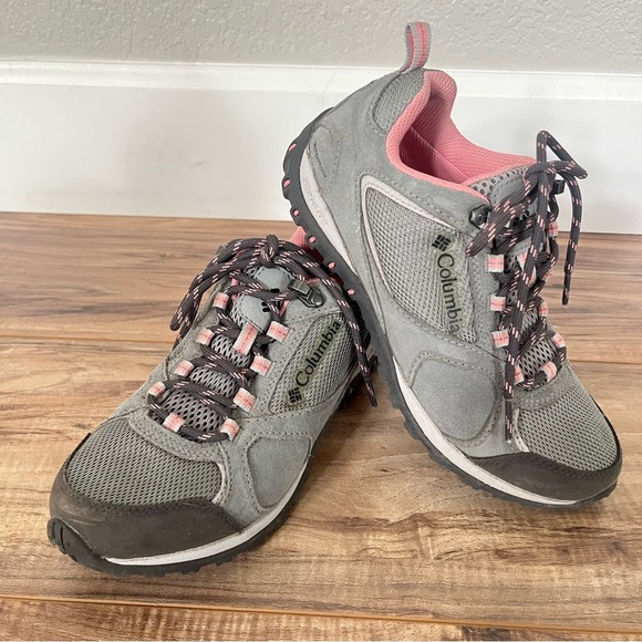 Columbia Shoes - Columbia Gray & Pink Waterproof Low Hiking Shoe Techlite Omni-Grip Sole Size 6.5